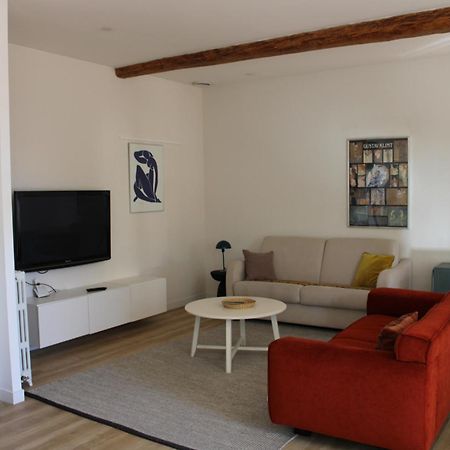 Maison Chaleureuse Avec Grande Terrasse Nîmes Exterior foto